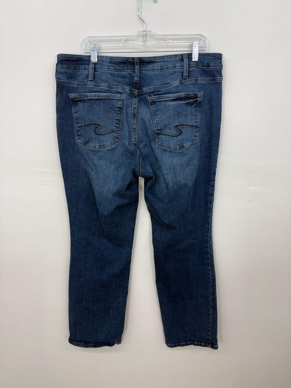 Silver Jeans Elyse Slim Boot Cut Jeans A19